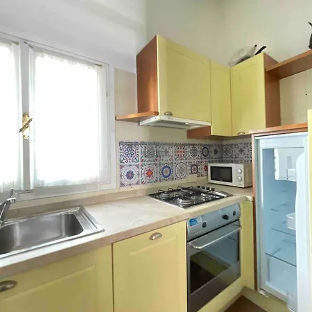 Apartman In Arnaldo Square *