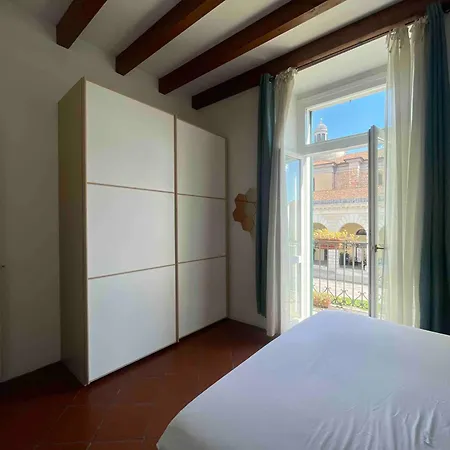 In Arnaldo Square * Brescia