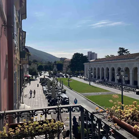 Apartamento In Arnaldo Square Brescia