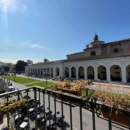 In Arnaldo Square Apartman Brescia